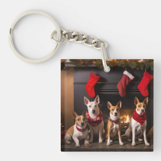 Porte-clés Basenji au coin du feu de Noël (Devant)