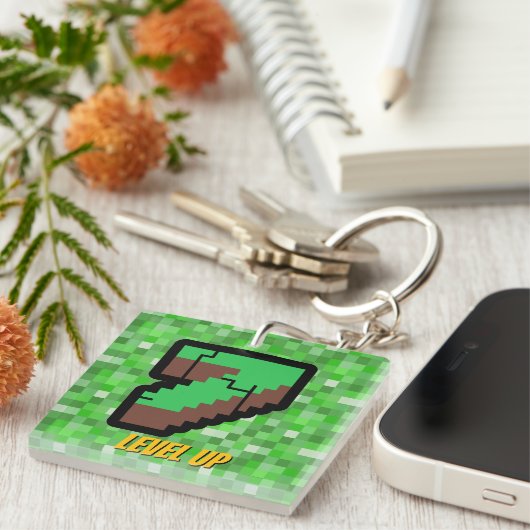 Porte-clés Bâtiment Pixelated Gamer Vert Level Up 7 (Devant Droit)