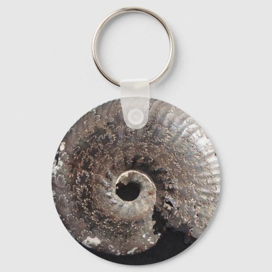 Porte-clés Beau fossile de pyrite ammonite montrant sutures (Recto)