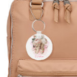 Porte-clés Belle Ballerina Dancer Aquarelle rose<br><div class="desc">Idéal pour les équipes de danse de ballet aux sacs et équipements étiquettes ou pour les fêtes à thème de ballerine. Ces beaux porte - clés de ballet danseuse sont jolis et roses ! Recherchez les approvisionnements correspondants dans la collection.</div>