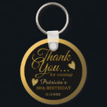 Porte-clés Black And Gold 50th Birthday Guest Merci<br><div class="desc">50e anniversaire merci vous préférez les porte - clés avec la typographie or classe sur le noir.</div>