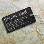 Porte-clés Bonus Papa Stepdad Définition Moderne<br><div class="desc">Personnalisez-vous pour votre père bonus spécial, beau-père ou stepdad pour créer un cadeau unique pour la Fête des pères, les anniversaires, Noël, ou n'importe quel jour que vous voulez montrer combien il signifie pour vous. Une façon parfaite de lui montrer à quel point il est extraordinaire chaque jour. Conçu par...</div>