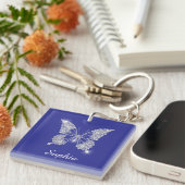 Porte-clés Bouton Diamant Blanc, Nom du script, Bleu Profond (Devant Droit)