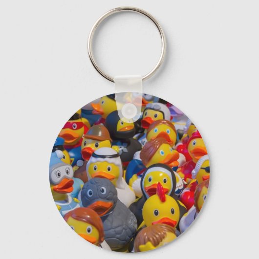 Porte-clés Canards En Plastique Jaune Quirky Portant Des Cost (Recto)