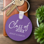 Porte-clés Catégorie AJOUTER VOTRE ANNÉE Fête de graduation<br><div class="desc">Un design moderne et tendance pour tous les diplômés. Ajoutez 2021,  2020 ou n'importe quelle année pour personnaliser ce script élégant et moderne. Cela peut être utilisé pour n'importe quel diplômé - lycée,  collège,  lycée,  école de médecine ou même école de commerce.</div>
