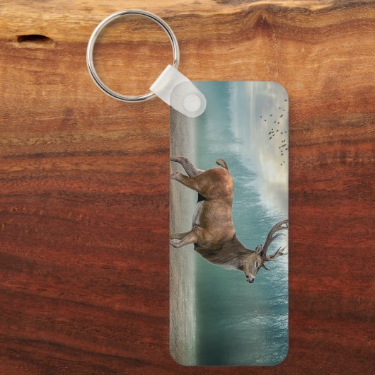 Porte-clés Cerf Solitaire Dans Une Forêt Brumeuse       (Recto)