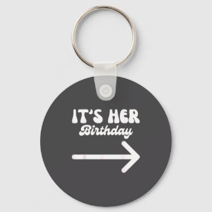 Porte-clés C'est son anniversaire (flèche Inting) Humour drôl