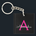 Porte-clés Chaud rose noir Script Girl Nom du monogramme<br><div class="desc">Noir et rose chaud Simple Script Monogramme Nom Porte - clé. Cela rend le cadeau parfait pour 16 ans,  mariage,  douche nuptiale,  anniversaire,  baby shower ou bachelorette pour quelqu'un qui aime le luxe glam et les styles chic.</div>