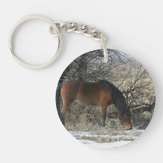 Porte-clés Cheval sauvage de mustang dans la neige 1 (Devant)