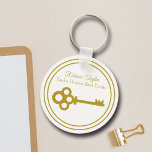 Porte-clés Chic Gold Key Real Estate Company Custom Realtor<br><div class="desc">Ce porte - clé immobilier chic est fait sur mesure avec votre société immobilière sous le nom d'agent immobilier en typographie or. Une belle clé dorée à l'ancienne ajoute une touche classique à cet élégant cadeau de ménage.</div>