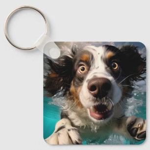 Porte-clés Chien Excité Nageant Sous L'eau Design