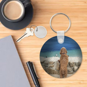 Porte-clés Chien qui visite la plage