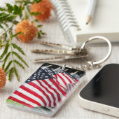 Porte-clés Cimetière militaire historique avec des drapeaux (Devant droit)