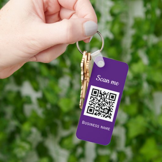 Porte-clés Code QR Business Logo Professionnel Purple Moderne (main)