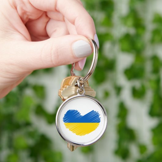 Porte-clés Coeur aux couleurs du drapeau ukrainien. Ukraine (main)