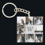 Porte-clés Collage photo monographique gris<br><div class="desc">Obtenez ce porte - clé monogrammé avec 8 de vos photos préférées dessus. Il vous permet d'ajouter votre initiale. C'est parfait pour les photos mariages,  les photos de bébés et les photos de famille.</div>