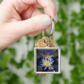 Porte-clés Conception botanique florale de nénuphar tropical (main)