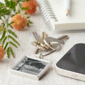 Porte-clés Couples se tenant à la vue arrière B&W de palmier (Côté)