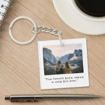 Porte-clés Créer votre propre photo de devis personnalisée<br><div class="desc">Créez votre propre devis personnalisé et votre porte - clé photo personnalisé. Comprend une de vos photos préférées et un texte en typographie moderne minimaliste.</div>