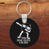Porte-clés Dabbing Total Solar Eclipse 04.08.2024 Fun Dab Boy (Verso)