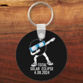 Porte-clés Dabbing Total Solar Eclipse 04.08.2024 Fun Dab Boy (Verso)