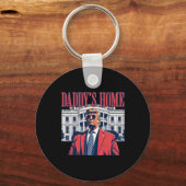 Porte-clés Daddys Home Maison Blanche Trump 2024 (Recto)