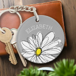 Porte-clés Daisy tendance avec gris et jaune<br><div class="desc">Un morceau d'art zen et fantaisiste,  hipster. Vous pouvez ajouter un nom,  un monogramme ou un autre texte personnalisé. Si vous avez besoin de déplacer l'art autour,  cliquez sur le bouton personnaliser pour apporter des modifications.</div>