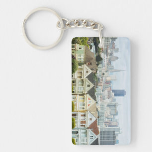 Porte-clés Dames peintes, maisons victoriennes et horizon
