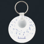 Porte-clés Danseur de boule Disco<br><div class="desc">Dégustez le danseur dans votre vie avec ce porte - clé à thème bleu et violet de boules disco. Le texte est personnalisable. Parfait pour les adultes et les enfants. Une partie d'une collection de Parcel Studios.</div>