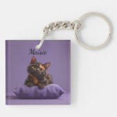 Porte-clés Dessin Tortoiseshell Kitten sur coussin pourpre (Dos)