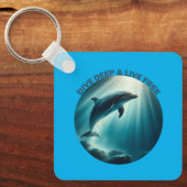 Porte-clés Dive Deep Live Dolphin gratuit (Recto)