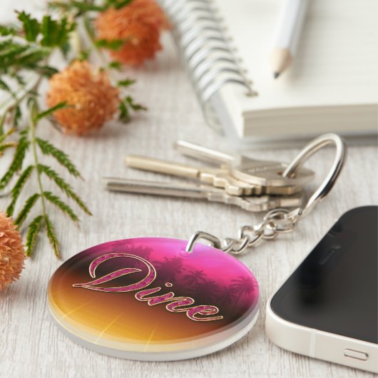 Porte-clés doré rose au nom de Dine (Devant droit)