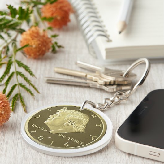 Porte-clés Double pièce de monnaie d'Eagle d'atout (Devant droit)