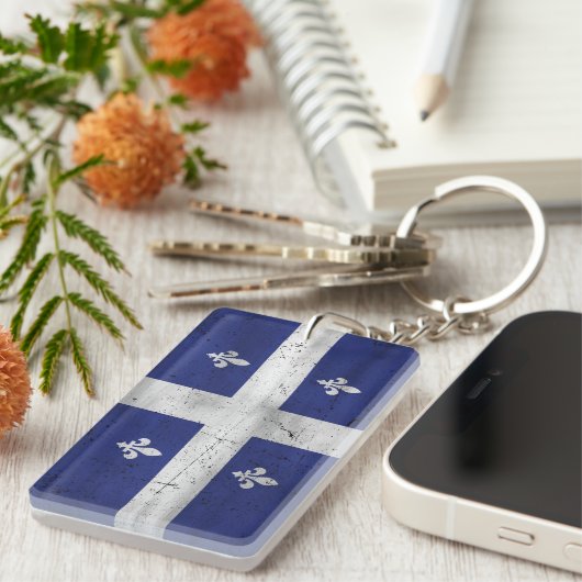 Porte-clés Drapeau du Québec style grunge érodé (Devant droit)