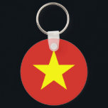 Porte-clés Drapeau mondial du Vietnam<br><div class="desc">Vous voulez que tout le monde sache que vous représentez un certain pays ? Montrez votre fierté nationale avec ce drapeau du produit mondial. Cet article affiche un drapeau du monde arborant le drapeau du Vietnam. Visitez l'affiche World Flags à l'adresse https://www.zazzle.com/worldflagsposter pour plus d'articles présentant des drapeaux et des...</div>