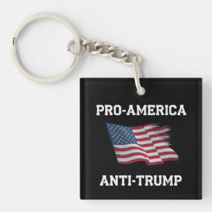 Porte-clés Drapeau vintage USA pro Amérique anti Trump