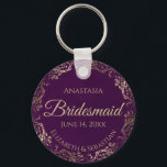 Porte-clés Élégant Plum Purple & Gold Bridesmaid Mariage Cade<br><div class="desc">Ces porte - clés sont conçus pour donner comme faveurs aux serveuses d'honneur à votre mariage. Elles présentent un design simple mais élégant avec un arrière - plan de couleur prune violette profonde, des lettres en or et une bordure florale en faux feuille doré en dentelle. Le texte dit "Bridesmaid"...</div>