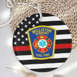 Porte-clés Emblème de pompier du logo personnalisé du service<br><div class="desc">Porte - clé du service d'incendie de la ligne rouge mince - drapeau américain dans les couleurs du drapeau de pompier, design moderne noir et rouge. Customisez avec le logo de votre ministère et le nom du pompier. Ce porte - clé de pompier personnalisé est parfait pour les services de...</div>