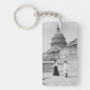 Porte-clés Extérieur du bâtiment de capitol avec des femmes