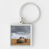 Porte-clés Fermes | Vieux camion en campagne (Devant)