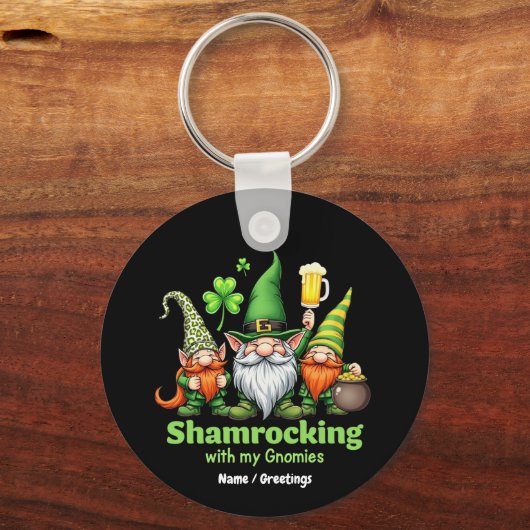Porte-clés Fêter la Saint-Patrick avec mes gnomes drôle (Recto)
