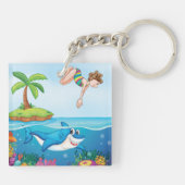 Porte-clés Fille plongeant dans l'océan avec un requin ami su (Dos)