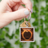 Porte-clés Flamme Orange Fractal Heart Design Keepsaké (main)