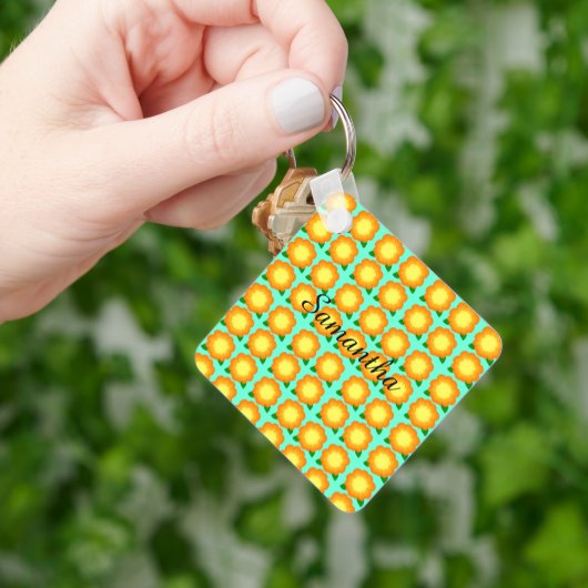 Porte-clés Fleurs Marigold (main)