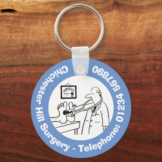 Porte-clés Funny Doctor with Stéthoscope Checking Feet. (Verso)