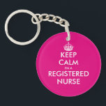 Porte-clés Gardez le calme que je suis un porte - clé<br><div class="desc">Gardez le calme que je suis un porte - clé d'infirmier autorisé. Idée mignonne de cadeau pour les faveurs d'obtention du diplôme d'école d'infirmières, l'infirmière de rn, les infirmières jour, rose de la semaine etc. d'infirmière ou faite sur commande couleur au néon d'arrière - plan. Le cru gardent le modèle...</div>