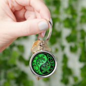Porte-clés Geckos verts et noirs de Yin Yang (main)