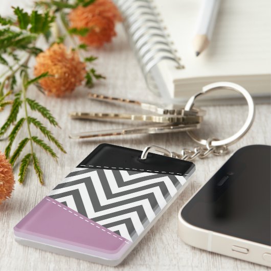 Porte-clés Gris Zigzag, Gris Chevron, Motif Zigzag, Violet (Devant droit)