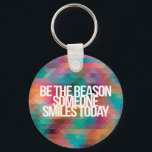 Porte-clés Guillemets inspirants et motivants<br><div class="desc">Belle et moderne conception d'inspiration et de motivation citations "Soyez la raison pour laquelle quelqu'un sourit aujourd'hui". Véritables paroles de vie d'inspiration sagesse et motivation pour toute occasion. Grand comme un rappel de soi ou comme un cadeau à un ami. Vous voulez des citations plus motivantes et inspirantes ? Visite...</div>