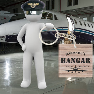 Porte-clés Hangar d'avion et cadeau personnalisé de pilote en